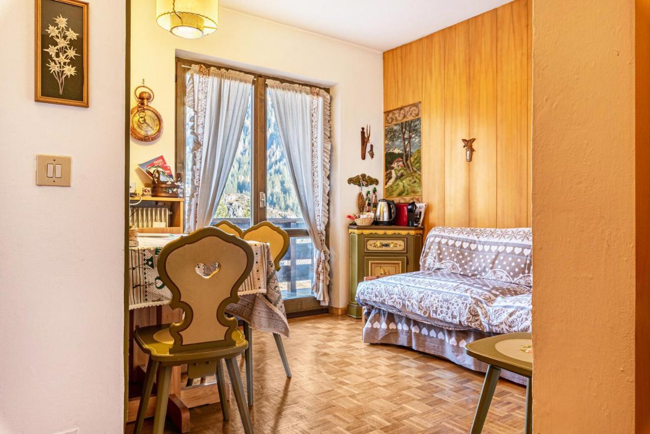 Appartement Ciasa Apelli à Pozza di Fassa Extérieur photo